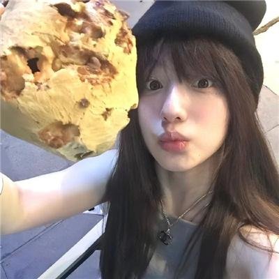 早餐时女歌迷快闪